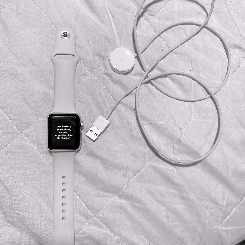Apple watch series 3 38m aluminum In silver band size S/M